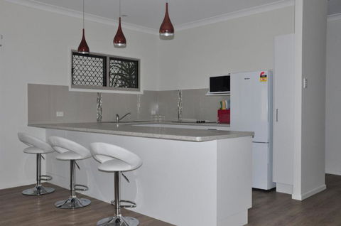 Seadaze 1 Rainbow Beach Gorgeous Unit Close To The Beach Aircon Pool - Northern Rivers Accommodation 4