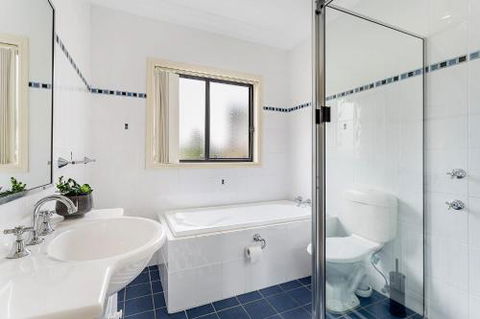 Resthaven In The Heart Of Shoal Bay - Northern Rivers Accommodation 1