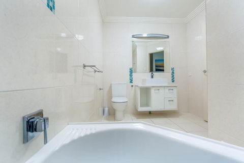 Rainbow Towers 4 Rainbow Beach 360 Degree Vistas Absolutely Gorgeous - Northern Rivers Accommodation 3