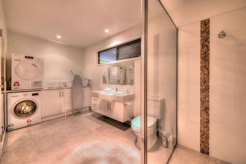The Bolt Hole - Northern Rivers Accommodation 4