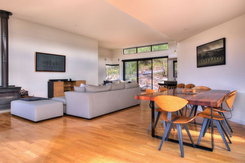The Bolt Hole - Northern Rivers Accommodation 6
