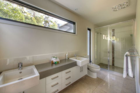 The Bolt Hole - Northern Rivers Accommodation 1