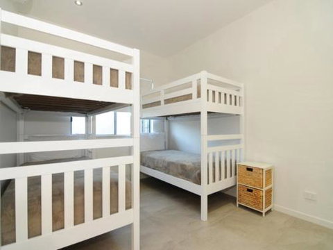 BEACH RETREAT At PALM COVE - Northern Rivers Accommodation 5