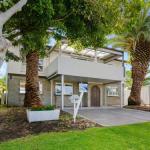 SANTORINI BEACH HOUSE SAFETY BEACH - Northern Rivers Accommodation 0