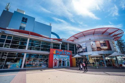 Minutes From The Beach Shops & Parks! Free Wifi Nespresso Netflix - Northern Rivers Accommodation 6
