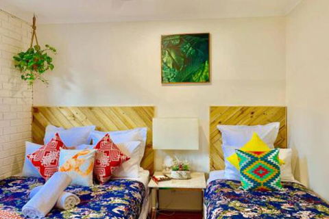 PARADISE COURT VILLA 1 Free Wifi - Northern Rivers Accommodation 2