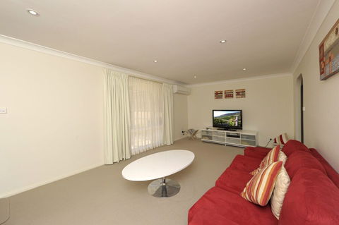 Reef Close 1 / 2 - Northern Rivers Accommodation 2