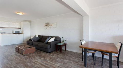 Vista Fremantle Apartment With A View - Northern Rivers Accommodation 6