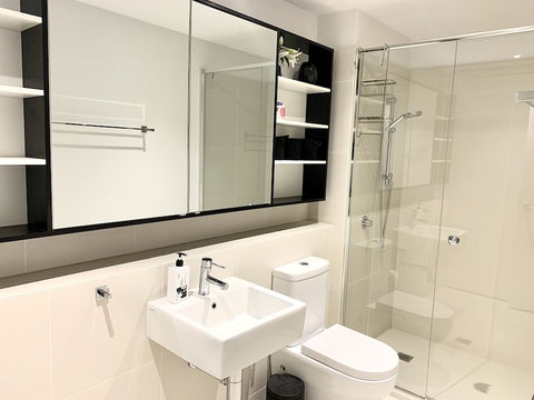 ReadySet Apartments On Little Collins - Northern Rivers Accommodation 1
