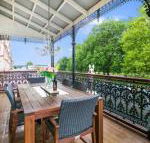 Grand  Central on George Unique Opulent - Northern Rivers Accommodation