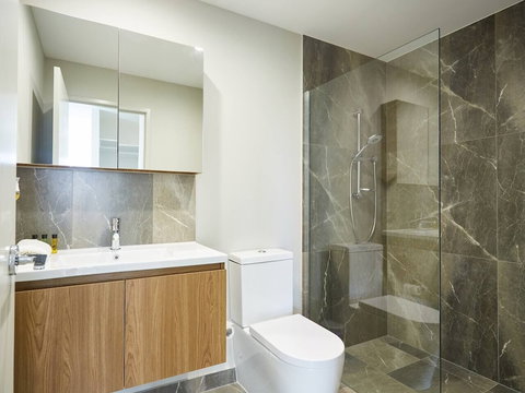 Luxurious 2bed 2bath APT With Parking@southport - Northern Rivers Accommodation 2