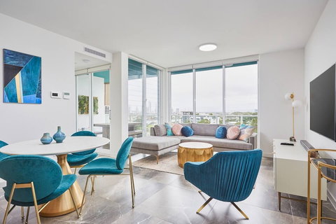 Luxurious 2bed 2bath APT With Parking@southport - Northern Rivers Accommodation 6