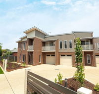 Wagga Apartments 3 - Northern Rivers Accommodation