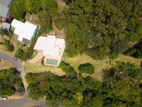 The Stanwell Beach Glass House Beach & Pool - Northern Rivers Accommodation 3