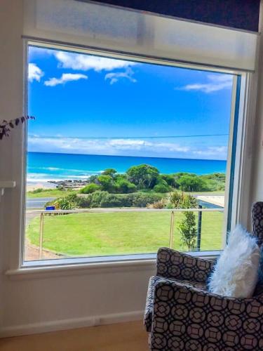 MAVI BEACH HOUSE Beachfront Wifi Views - Northern Rivers Accommodation 2
