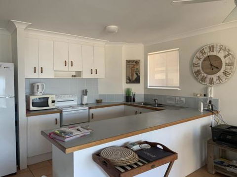 Unit 5 Sanctuary Shores Kings Beach Free Wifi! - Northern Rivers Accommodation 1