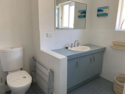 Unit 5 Sanctuary Shores Kings Beach Free Wifi! - Northern Rivers Accommodation 3