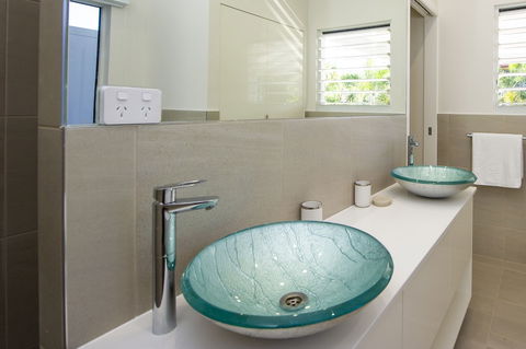 Reflections Villa 4 - Northern Rivers Accommodation 4