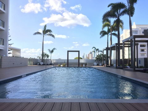 Gold Coast Broadbeach Holiday 2bed2bath Walk To Beach+parking Qbr004 - Northern Rivers Accommodation 0