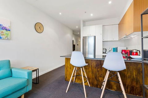 JOLI Directly Opposite MCG - Northern Rivers Accommodation 5