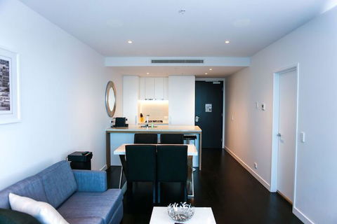 Sophisticated Modern Pad - Northern Rivers Accommodation 3