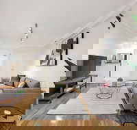 Modern 1 Bdrm in Vibrant Darlinghurst - PEL - Northern Rivers Accommodation