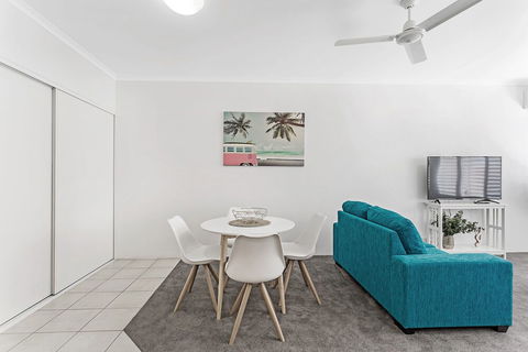 Zenith Unit 7 / 10 Messines Street - Northern Rivers Accommodation 5