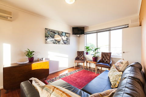 ELEANOR, 1BDR Fitzroy North Apartment - Northern Rivers Accommodation 4