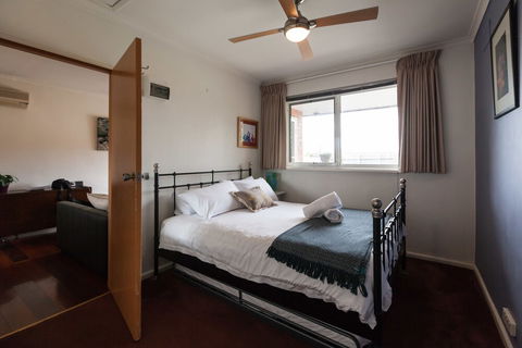ELEANOR, 1BDR Fitzroy North Apartment - Northern Rivers Accommodation 6