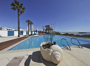 Waters Edge Luxury At Mandurah - Northern Rivers Accommodation 1