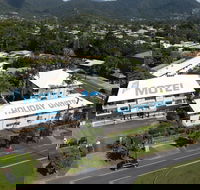 Cairns Reef Apartments  Motel - Northern Rivers Accommodation