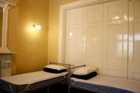 Glenelg Beach Hostel - Northern Rivers Accommodation 7