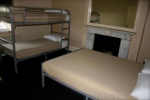 Glenelg Beach Hostel - Northern Rivers Accommodation 3