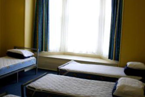 Glenelg Beach Hostel - Northern Rivers Accommodation 4