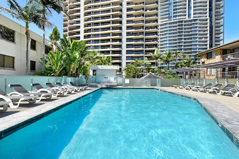 Surfers Century Oceanside Apartments - Northern Rivers Accommodation 2