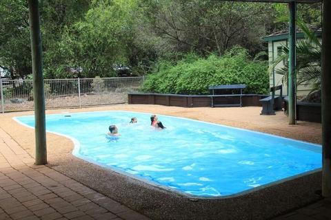 Capricorn Caves - Caravan Park - Northern Rivers Accommodation 1