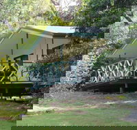 Capricorn Caves - Caravan Park - Northern Rivers Accommodation