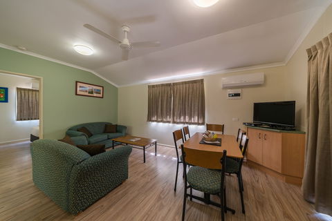 Capricorn Caves - Caravan Park - Northern Rivers Accommodation 5