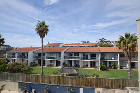 West Beach Lagoon 212 - Gorgeously Decorated - Northern Rivers Accommodation 1