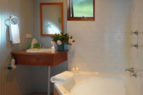 Cedar Creek Cottages - Northern Rivers Accommodation 4