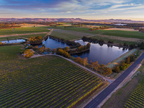 Stonewell Cottages & Vineyards - Northern Rivers Accommodation 1