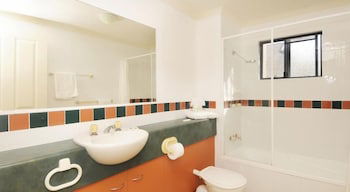 Nautilus Holiday Apartments - Northern Rivers Accommodation 5