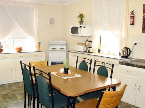 Squatters Cottage - Northern Rivers Accommodation 6