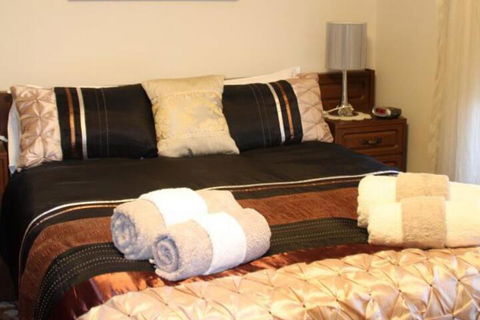 Sunset Retreat - Northern Rivers Accommodation 6