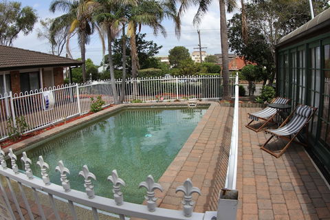 Reign Inn Newcastle - Northern Rivers Accommodation 2
