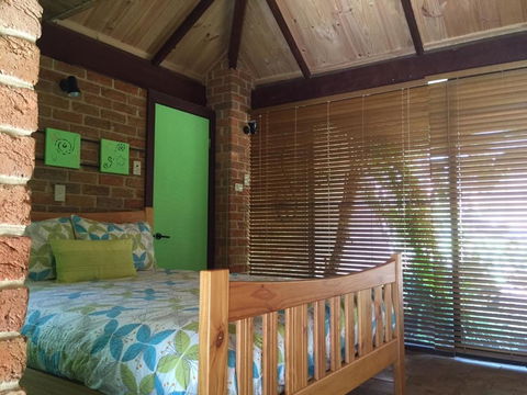 Dunsborough Ridge Retreat - Northern Rivers Accommodation 4