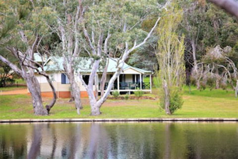 Bushy Lake Chalets - Northern Rivers Accommodation 0