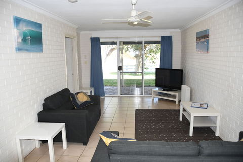 Kalbarri Seafront Villas - Northern Rivers Accommodation 3