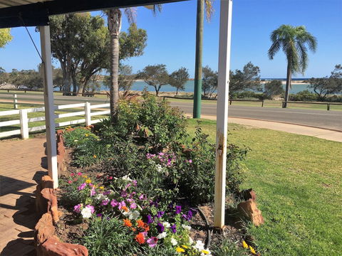 Kalbarri Seafront Villas - Northern Rivers Accommodation 0