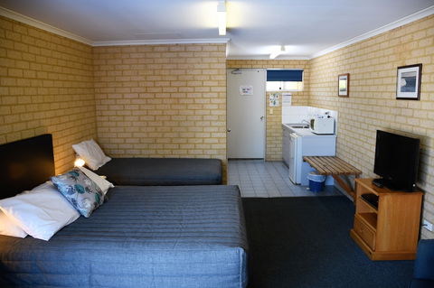 Kalbarri Seafront Villas - Northern Rivers Accommodation 5